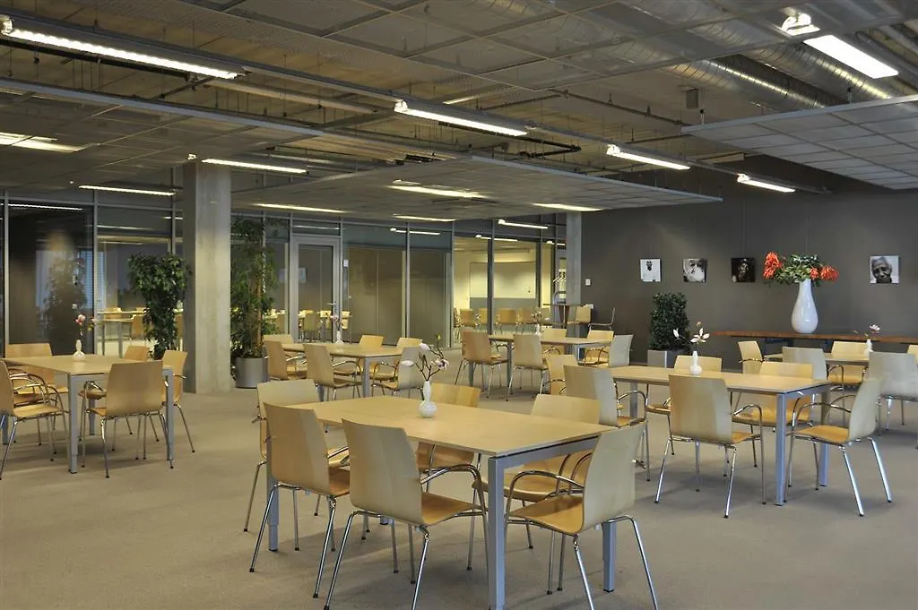 מלון Tulip Inn Eindhoven Airport